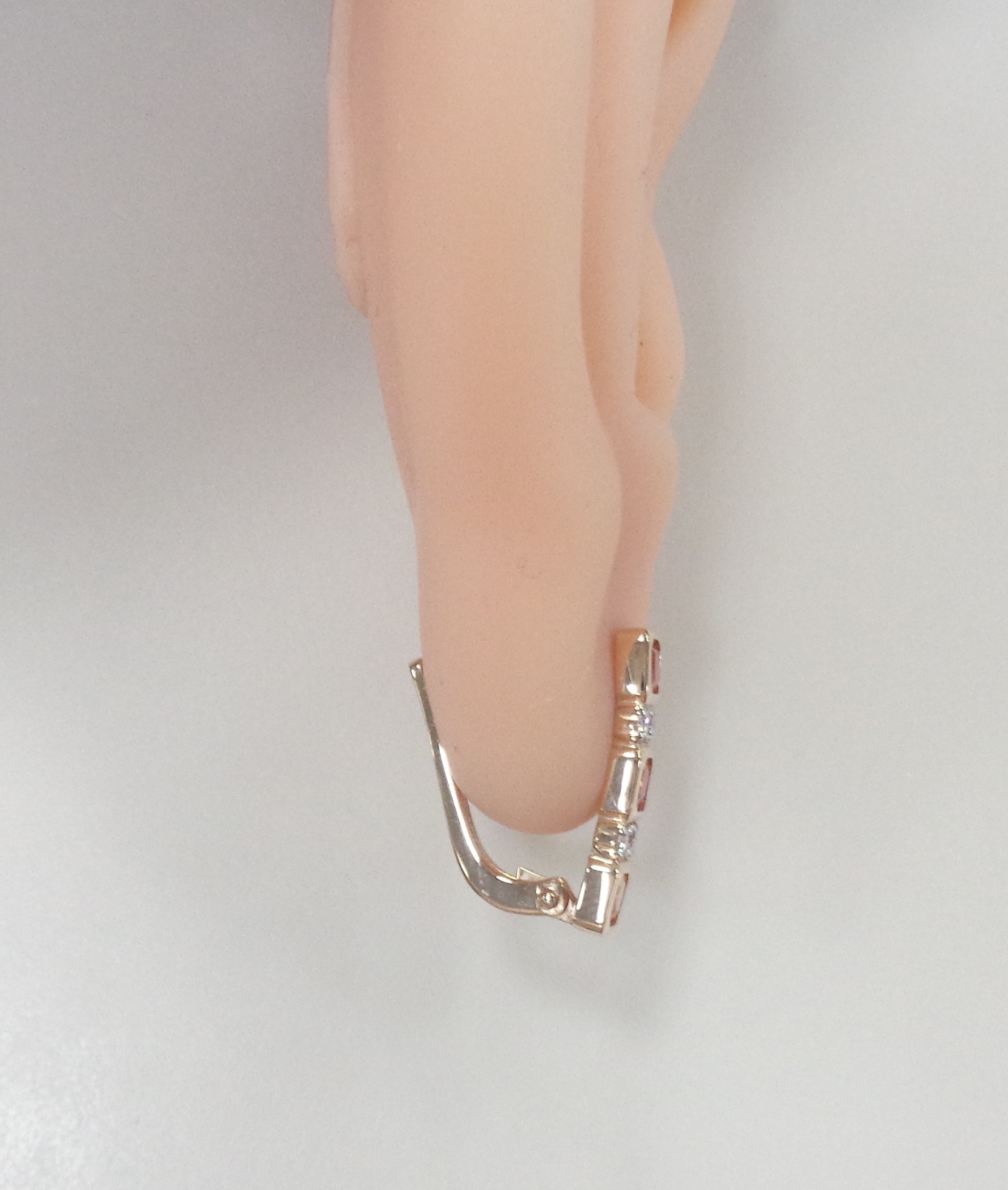 Серьги из золота с оранжевыми сапфирами